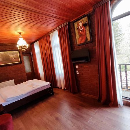 Chateau Chikovani Hotell Gordi Exteriör bild