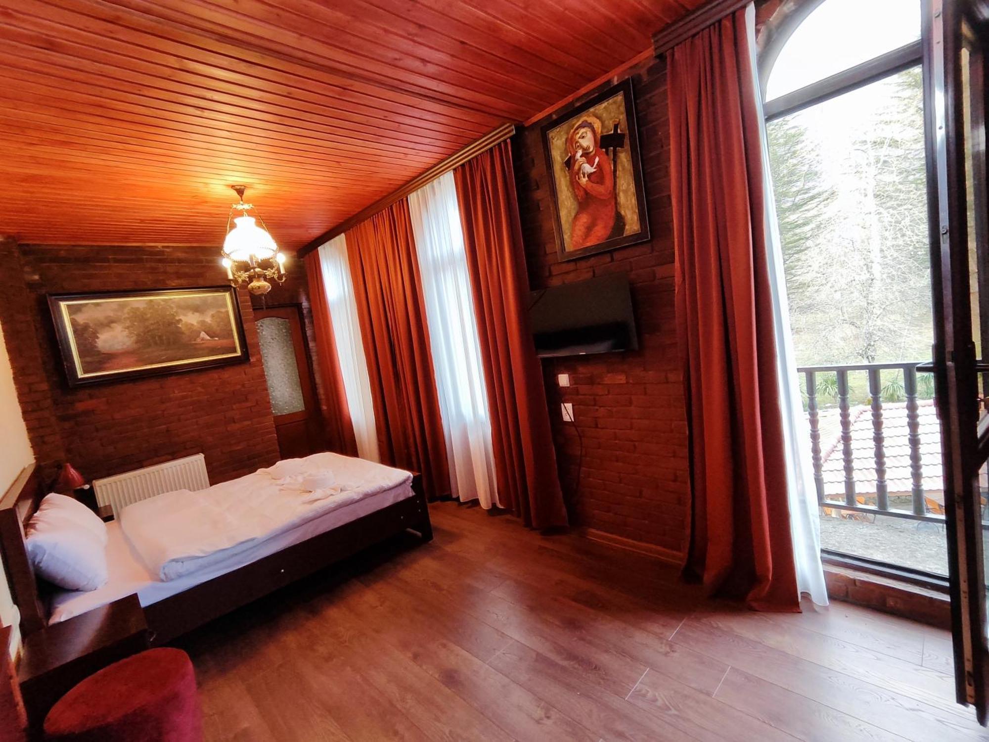Chateau Chikovani Hotell Gordi Exteriör bild