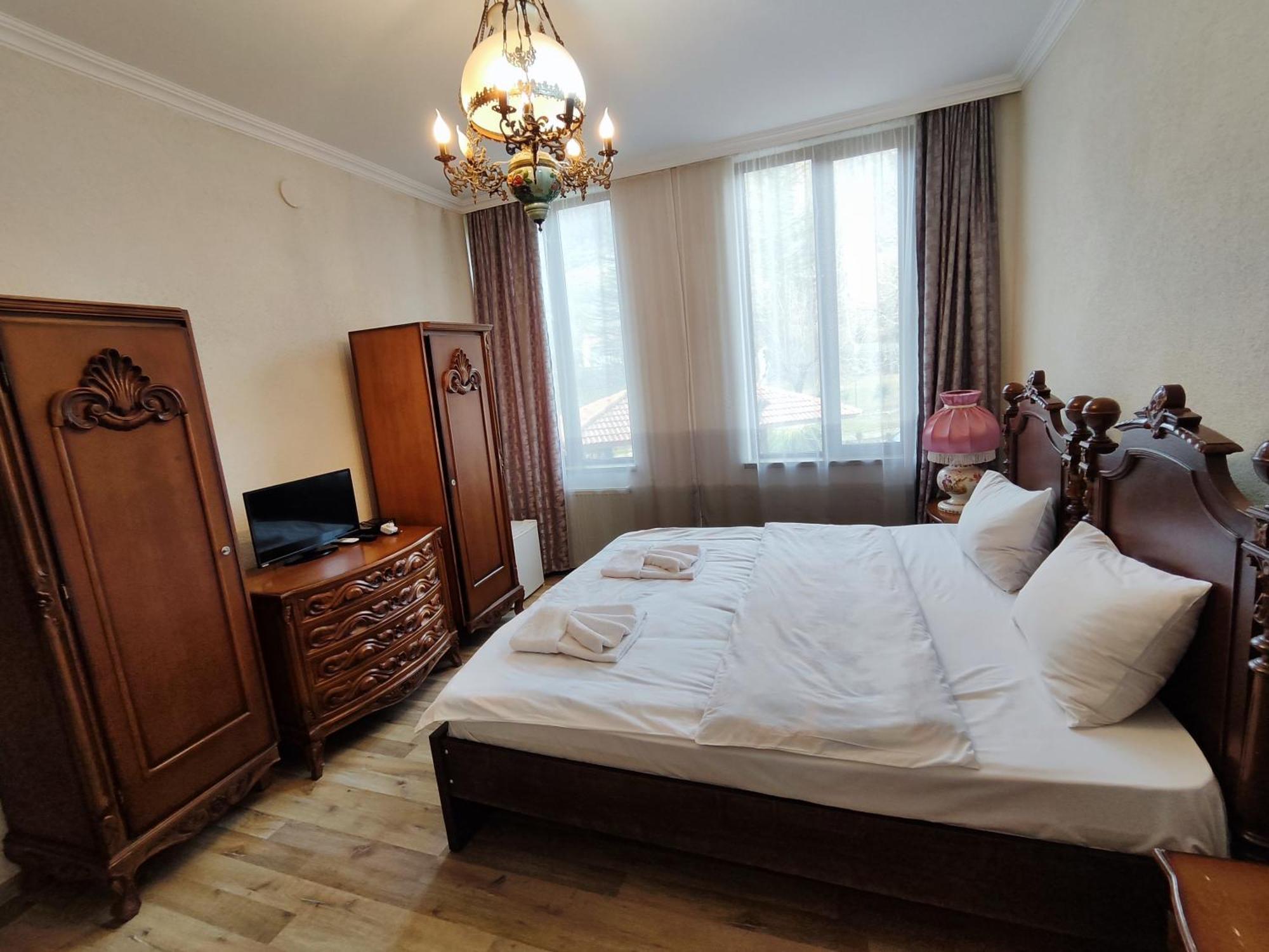 Chateau Chikovani Hotell Gordi Exteriör bild