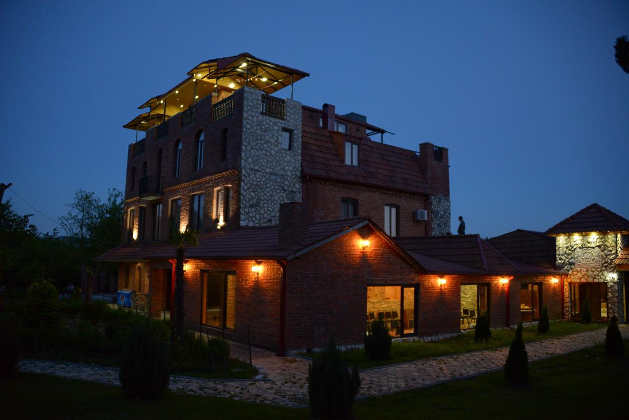 Chateau Chikovani Hotell Gordi Exteriör bild