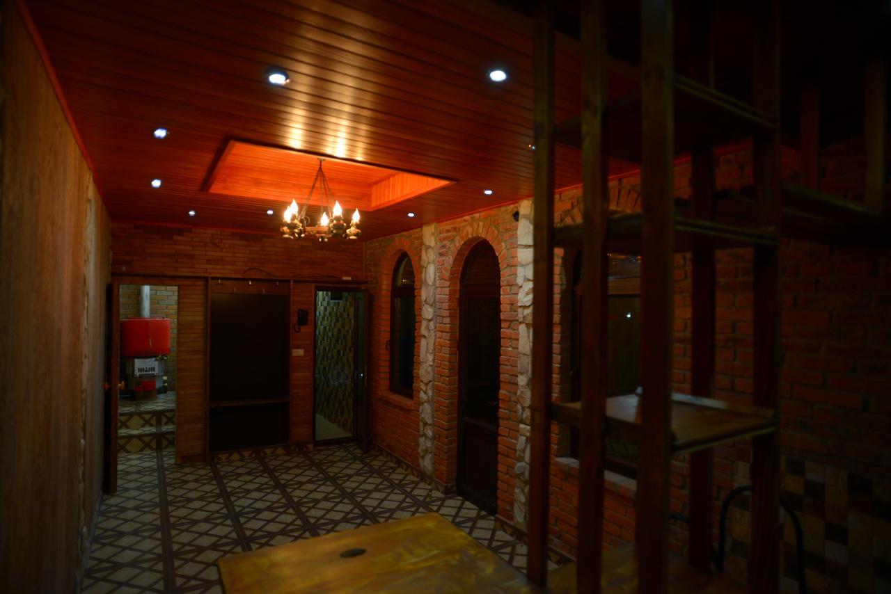 Chateau Chikovani Hotell Gordi Exteriör bild